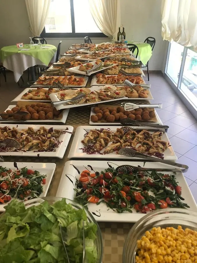 Hotel Colorado Rimini 3*,