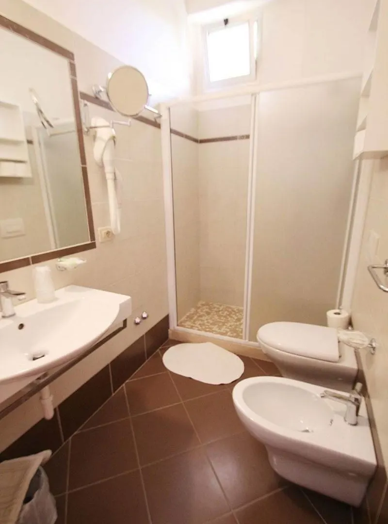 Hotel Colorado Римини