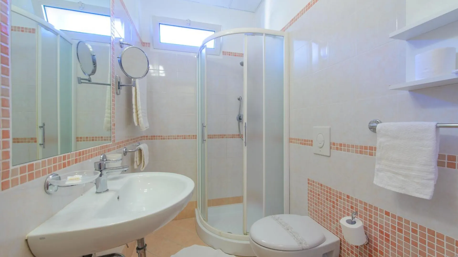 Hotel Colorado Римини 3*,