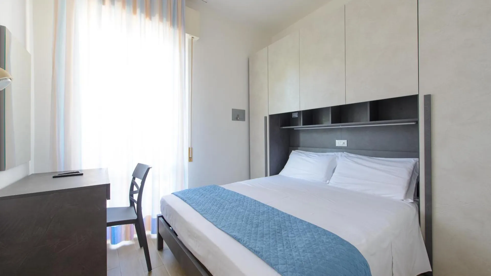 Hotel Colorado Римини 3*,  Италия