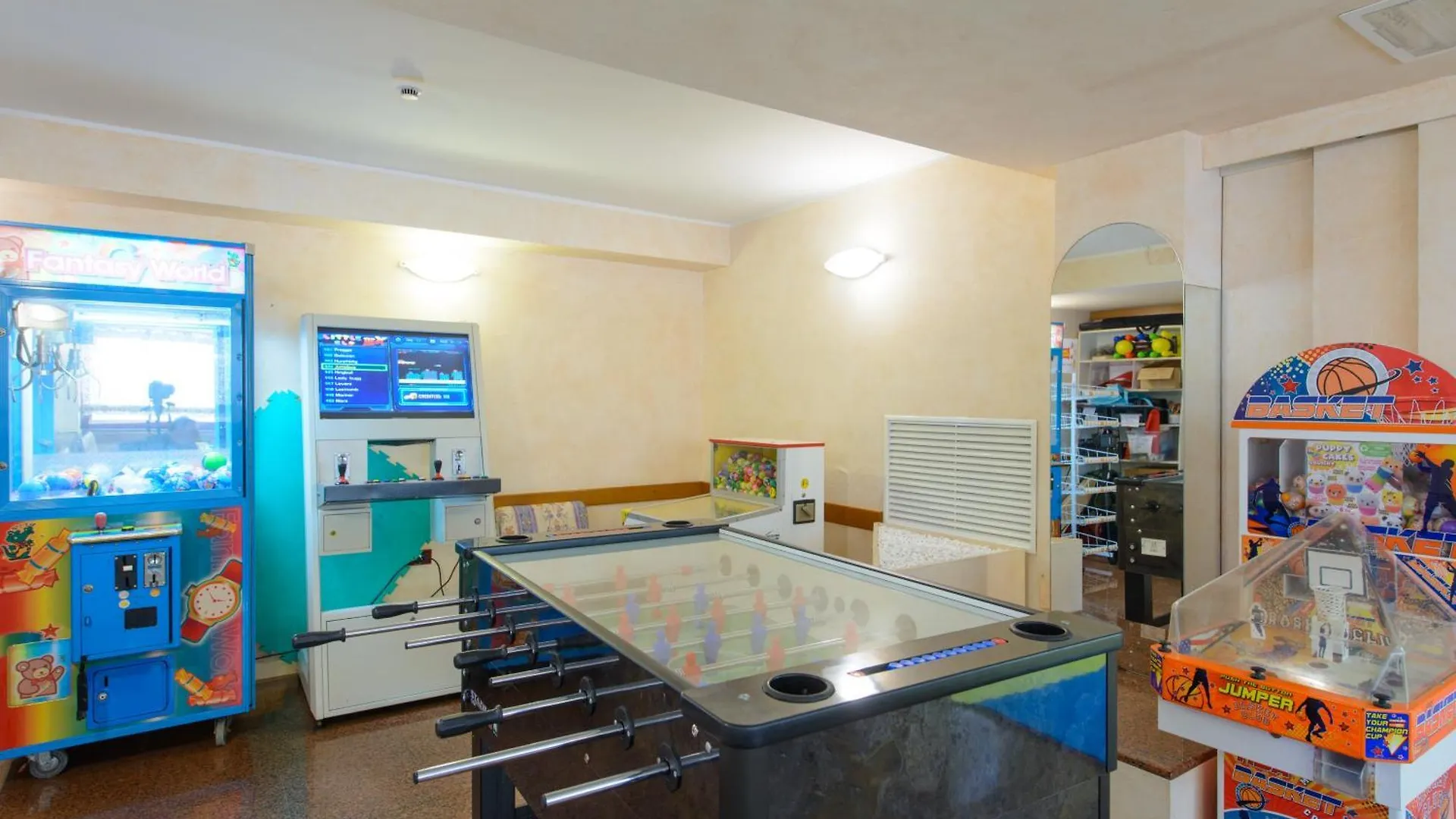 Hotel Colorado Rimini 3*,