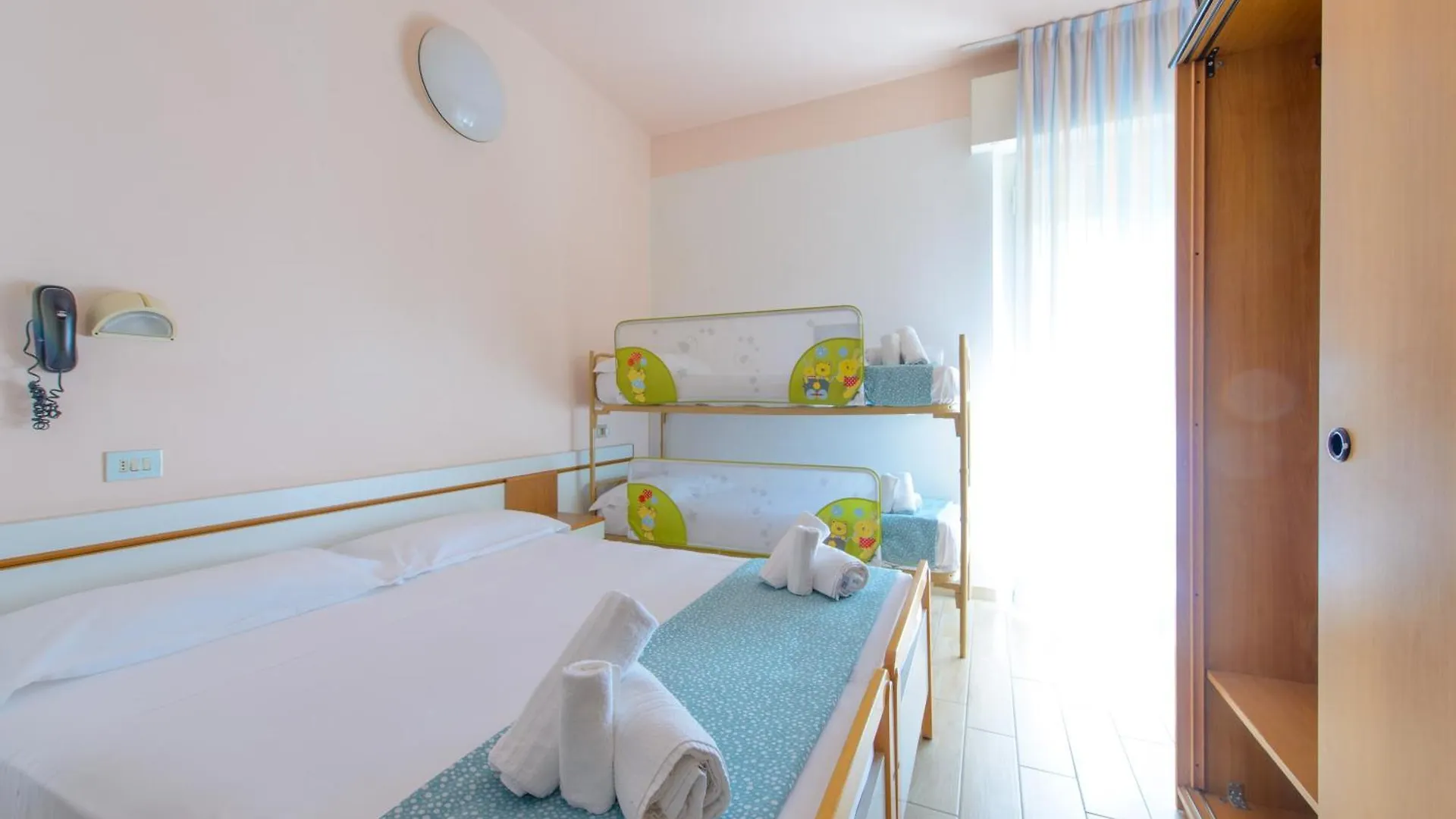 Hotel Colorado Rimini 3*,  Italy